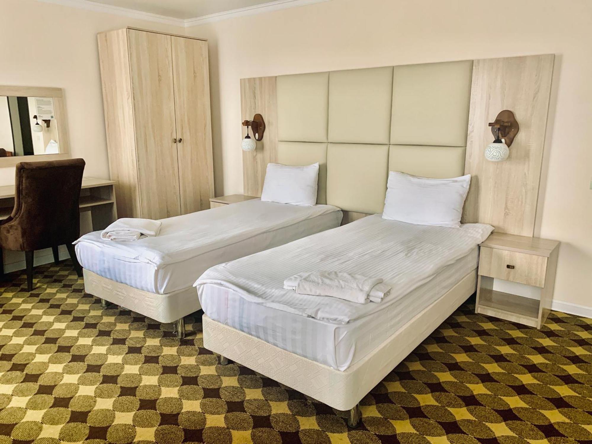 Dostyk Hotel Kokczetaw Zewnętrze zdjęcie